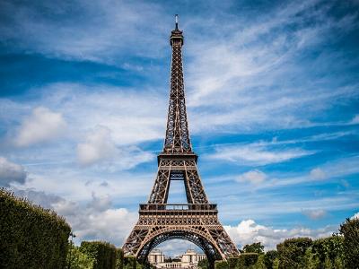 Blick auf den Eiffelturm in Paris