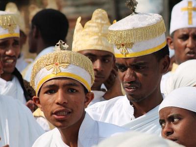 Orthodoxe äthiopische Christen in ihrer landestypischen Tracht