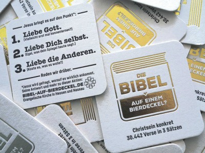 Bierdeckel mit den drei wichtigsten christlichen Geboten