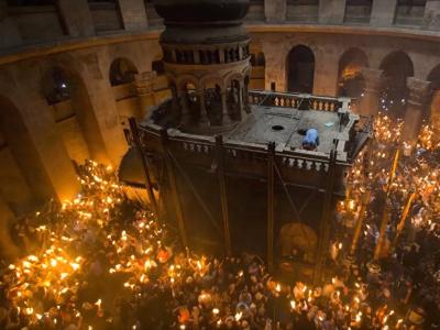 der Innenraum der Grabeskirche in Jerusalem