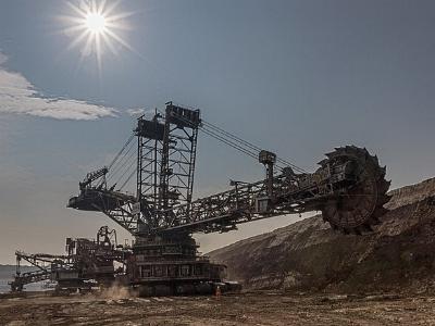Braunkohlebagger im Tagebau