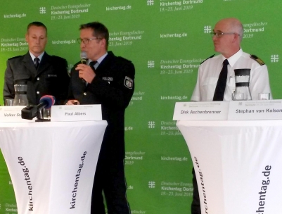 Pressekonferenz des Kirchentages mit Sicherheitskräften